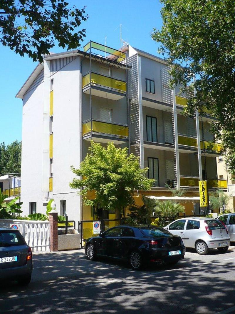 Hotel Criss Rimini Bagian luar foto